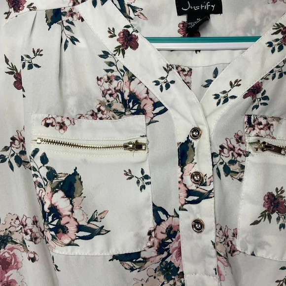 Justify White Floral‎ Blouse - Picture 3 of 5